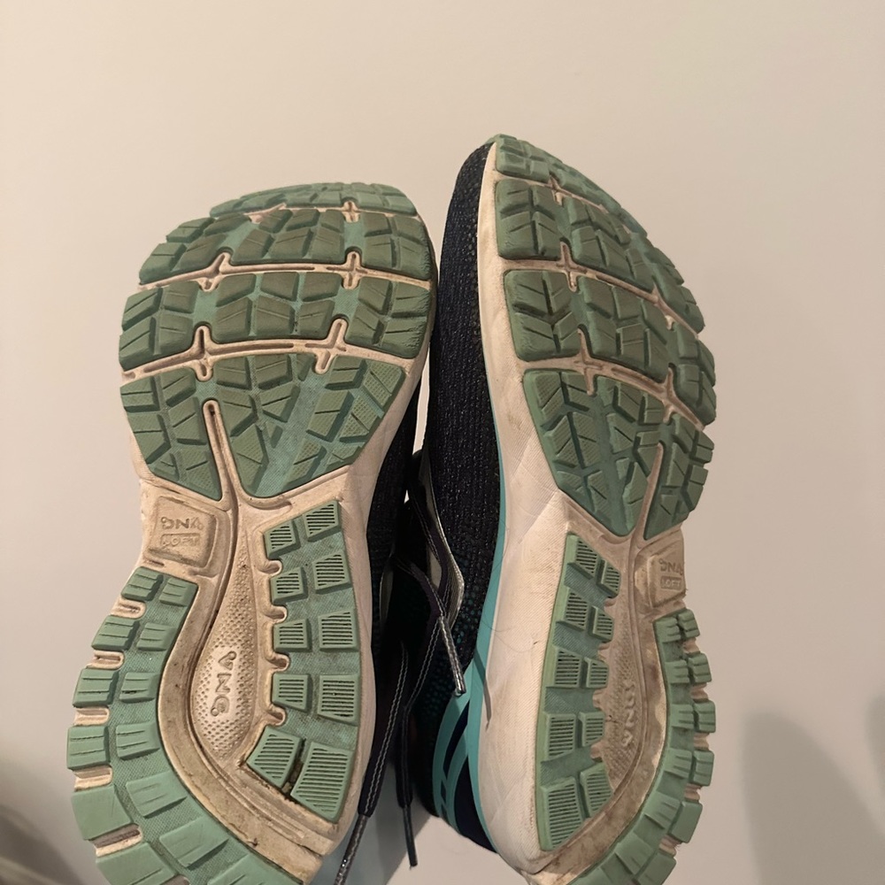 Brooks Ghost - Picture 3 of 3